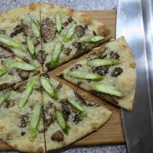 Pizza with Asparagus, Mushrooms and Taleggio Cheese