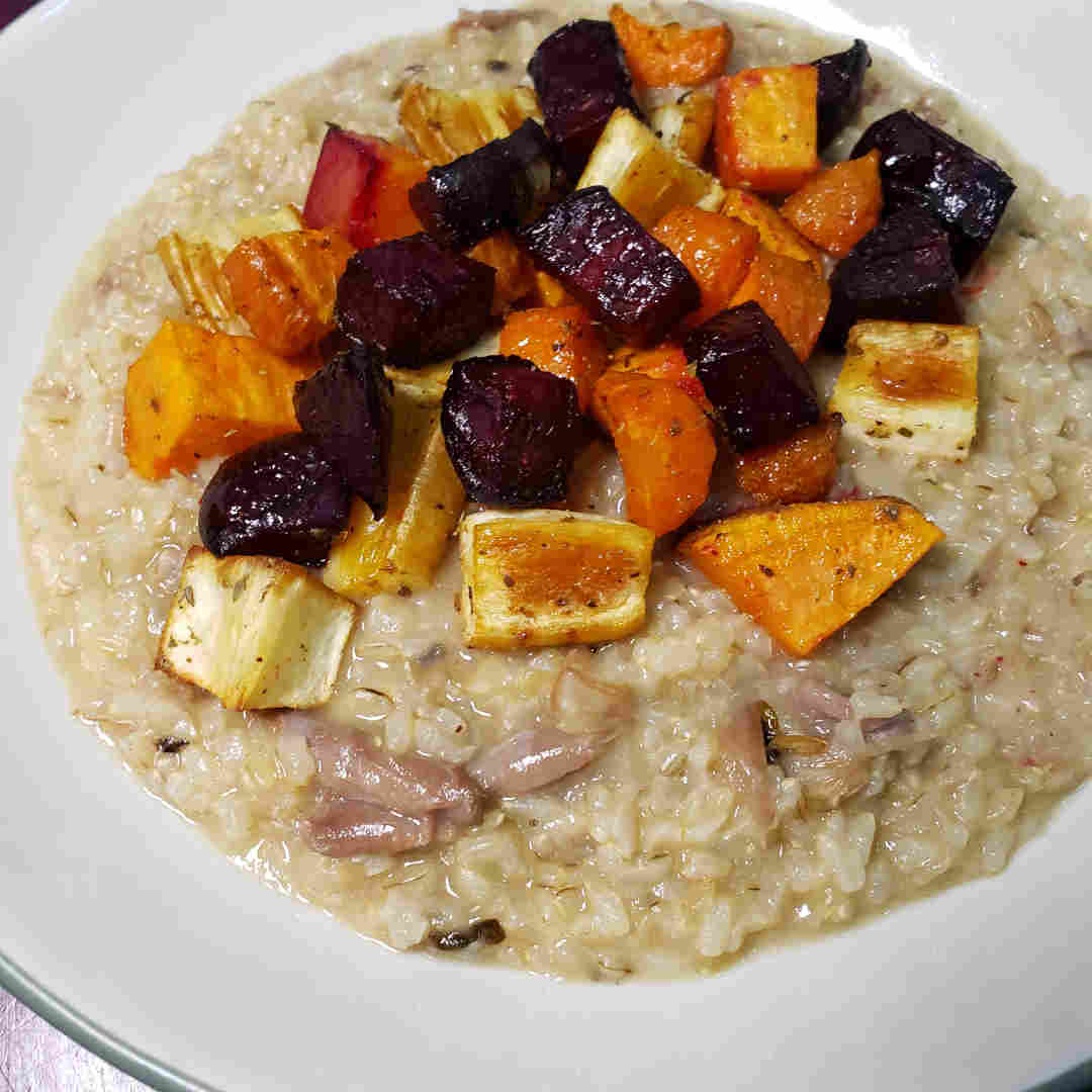 https://thought4food.life/wp-content/uploads/2021/04/Risotto-Duck-Confit-with-Roasted-Root-Vegetables-1080x1080-1.jpg