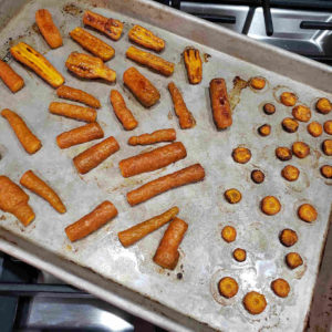 After 40 minutes, the carrots are roasted.